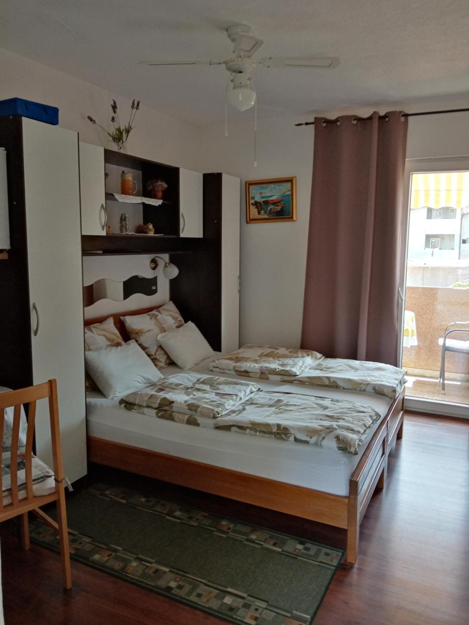 Apartments Ivankovic Stari Grad  Exterior photo